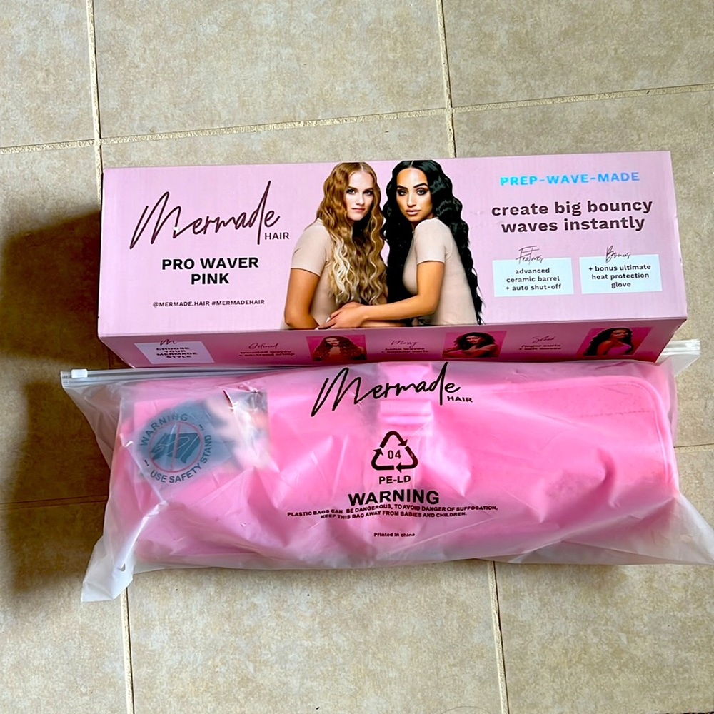 BNIB Mermaid Hair Pro Waver Pink with carrying cooling bag